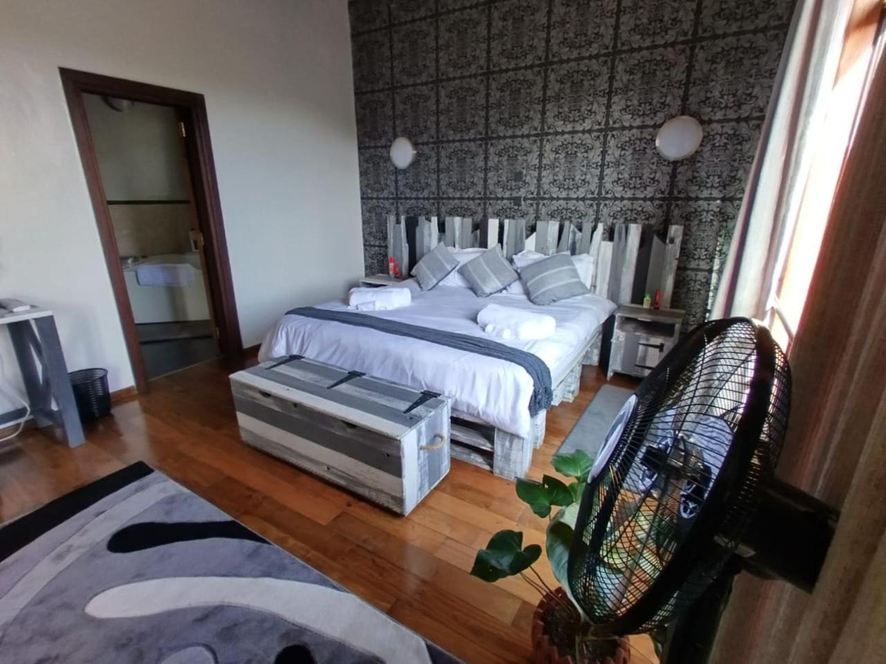 Florances Rest House Nairobi Eksteriør billede